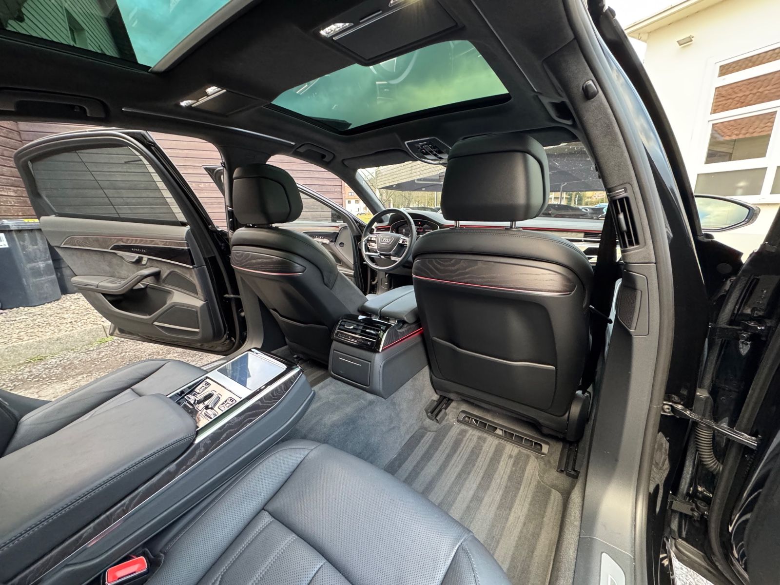 Audi A8 L 50 TDI Lang quattro S-Line Black - Samsaru's Car Outlet