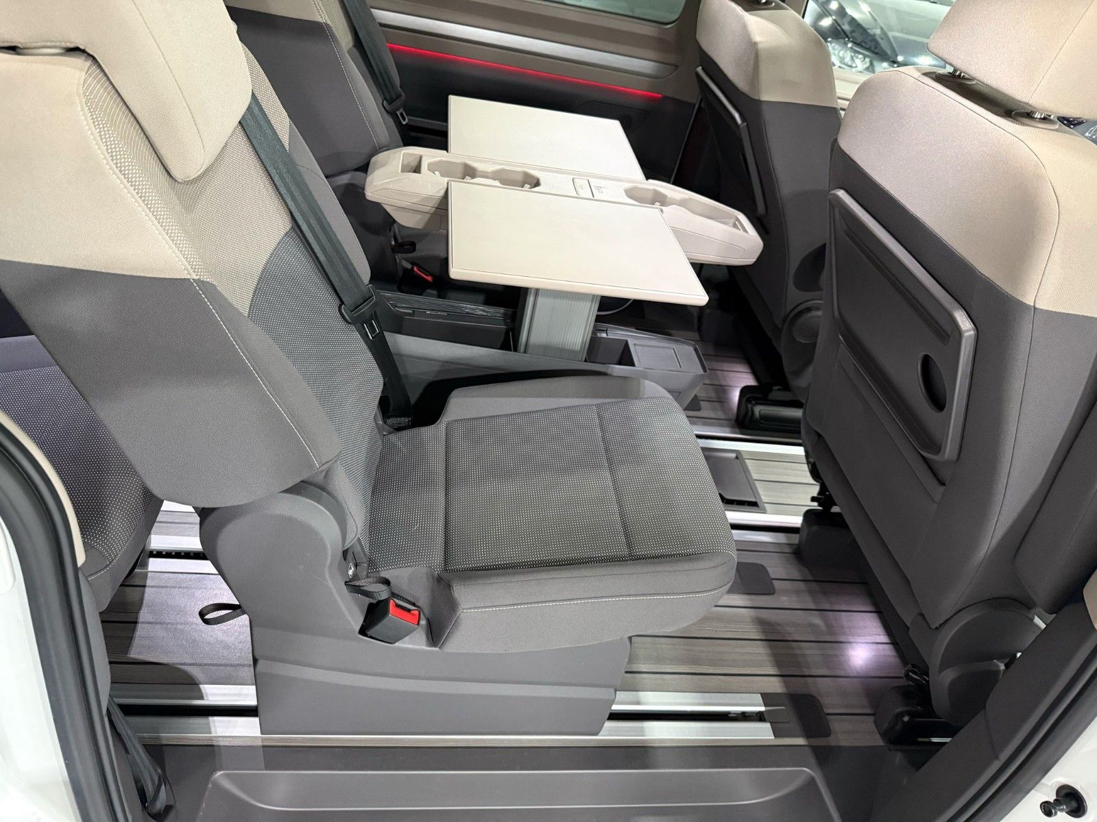 Volkswagen T7 Multivan Edition - Samsaru's Car Outlet