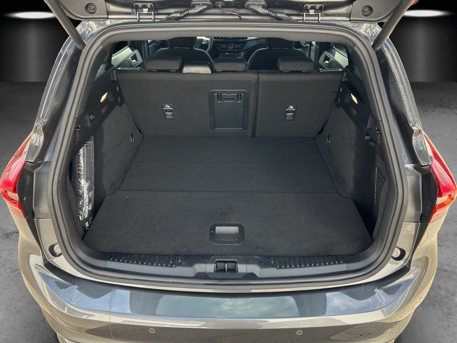 Ford Focus 1.0 ST-Line X Aut./LED/ACC/KAMERA/AHK/NAVI