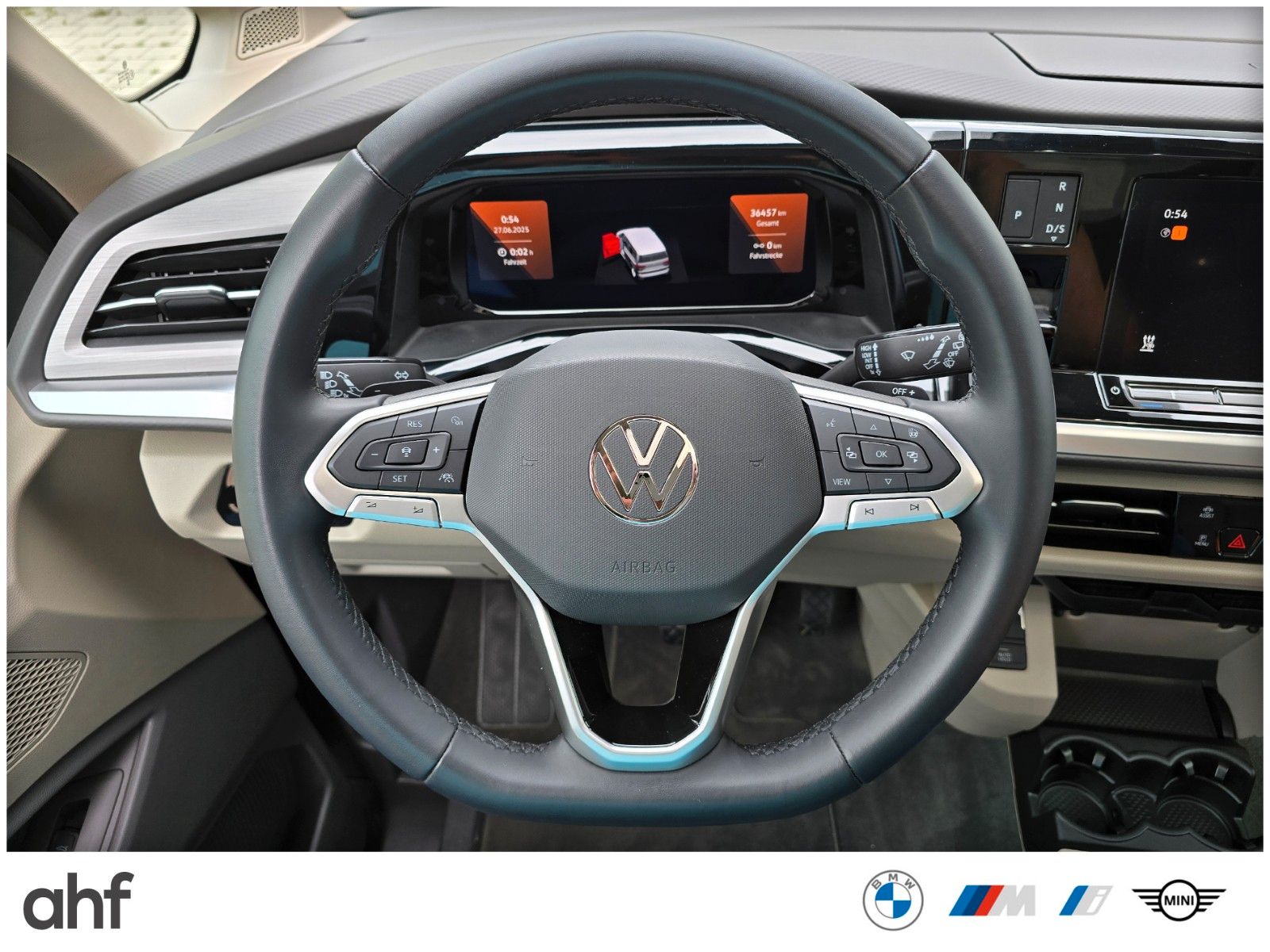 Volkswagen T7 Multivan EDITION - Samsaru's Car Outlet