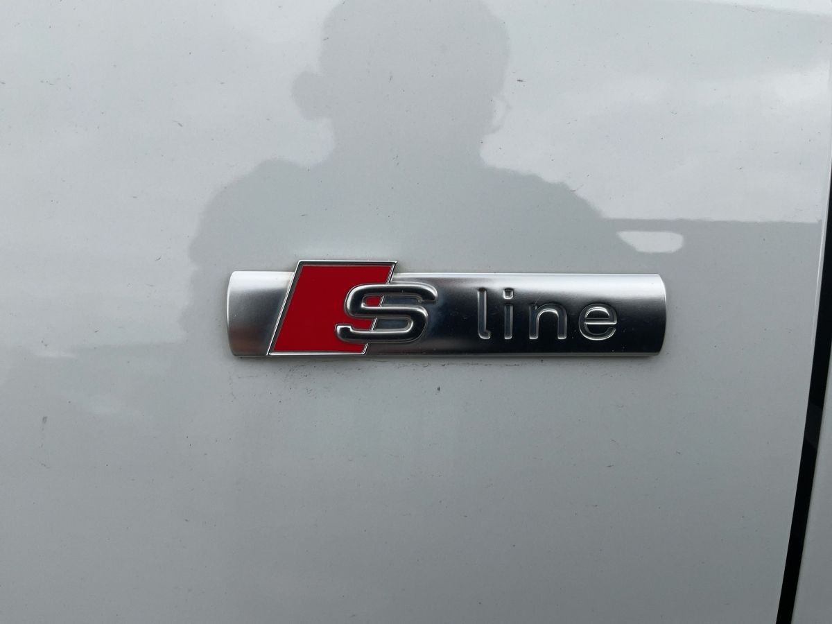 Audi Q3 40 TFSI QU S-TR S-LINE - Samsaru's Car Outlet