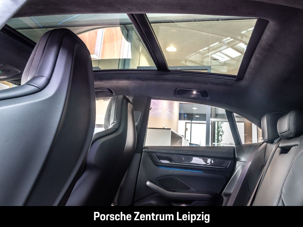 Porsche Macan Turbo - Samsaru's Car Outlet