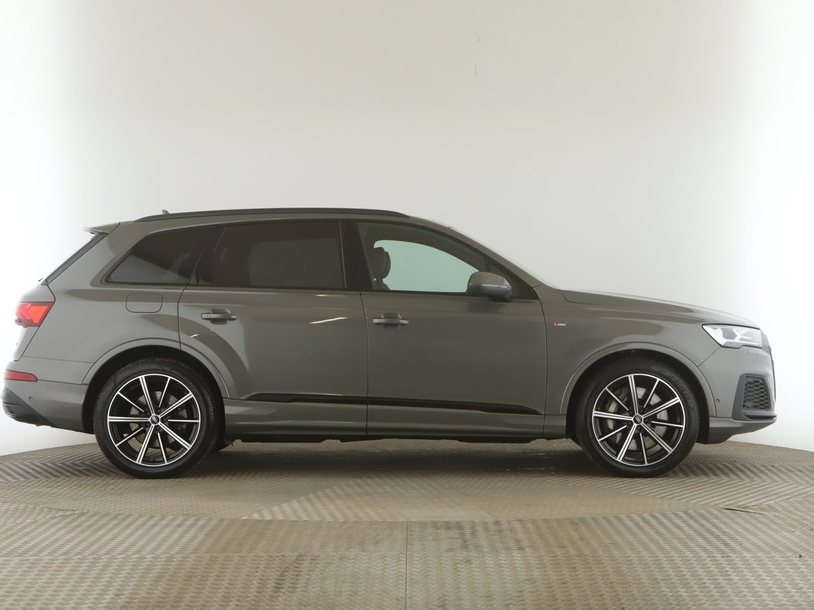 Audi Q7 55 TFSIe quattro S line *HYBRID*Pano*B&O*LUFT