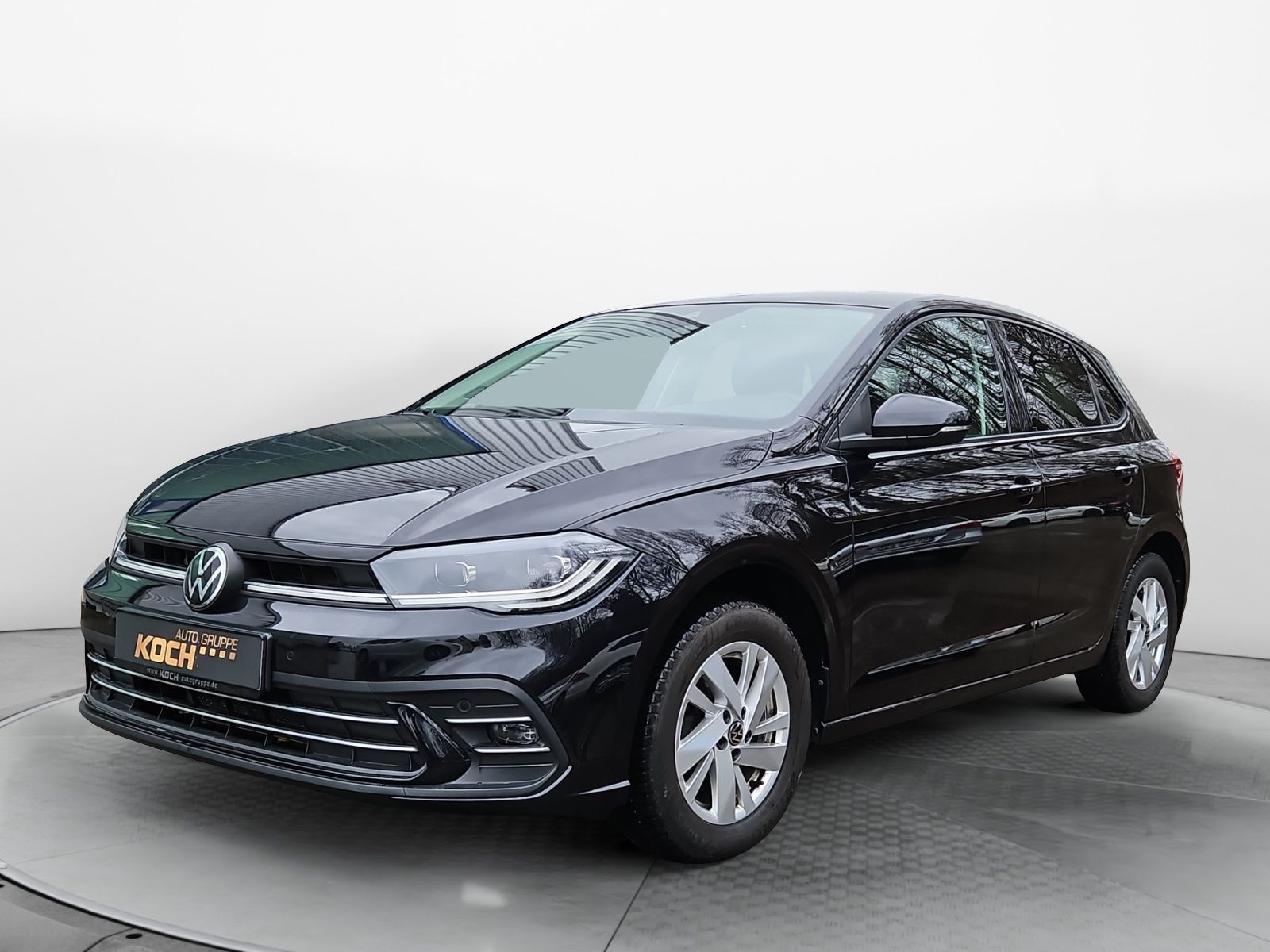 Volkswagen Polo 1.0 TSI Style DSG - Samsaru's Car Outlet