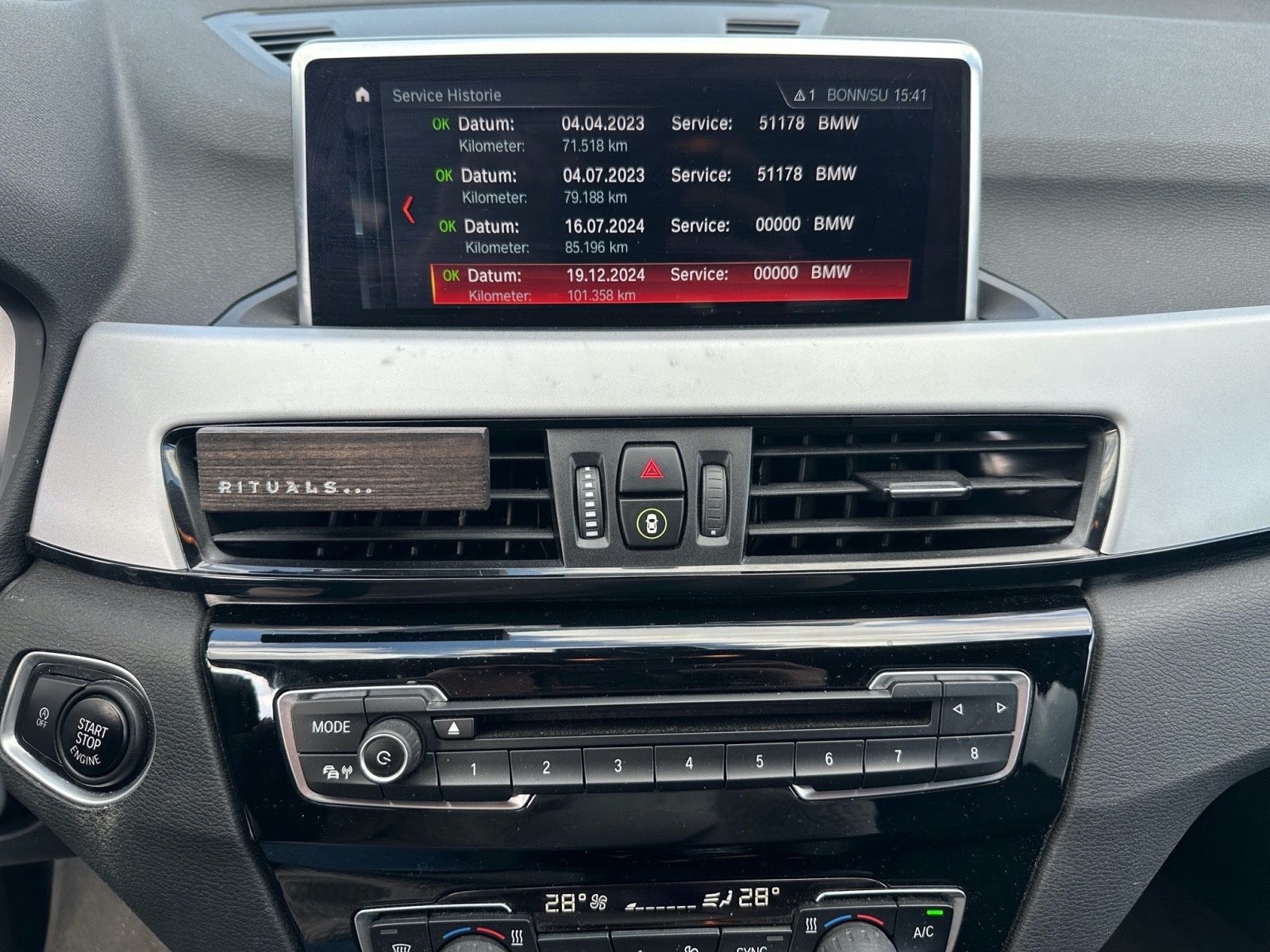 BMW X1 xDrive 25 d Advantage - Samsaru's Car Outlet