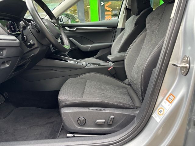 Skoda Octavia Combi Style iV 1.4 TSI - Samsaru's Car Outlet