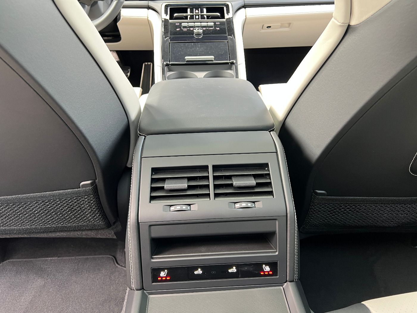 Porsche Panamera 4 E-Hybrid | Hinterachslenkung | ACC