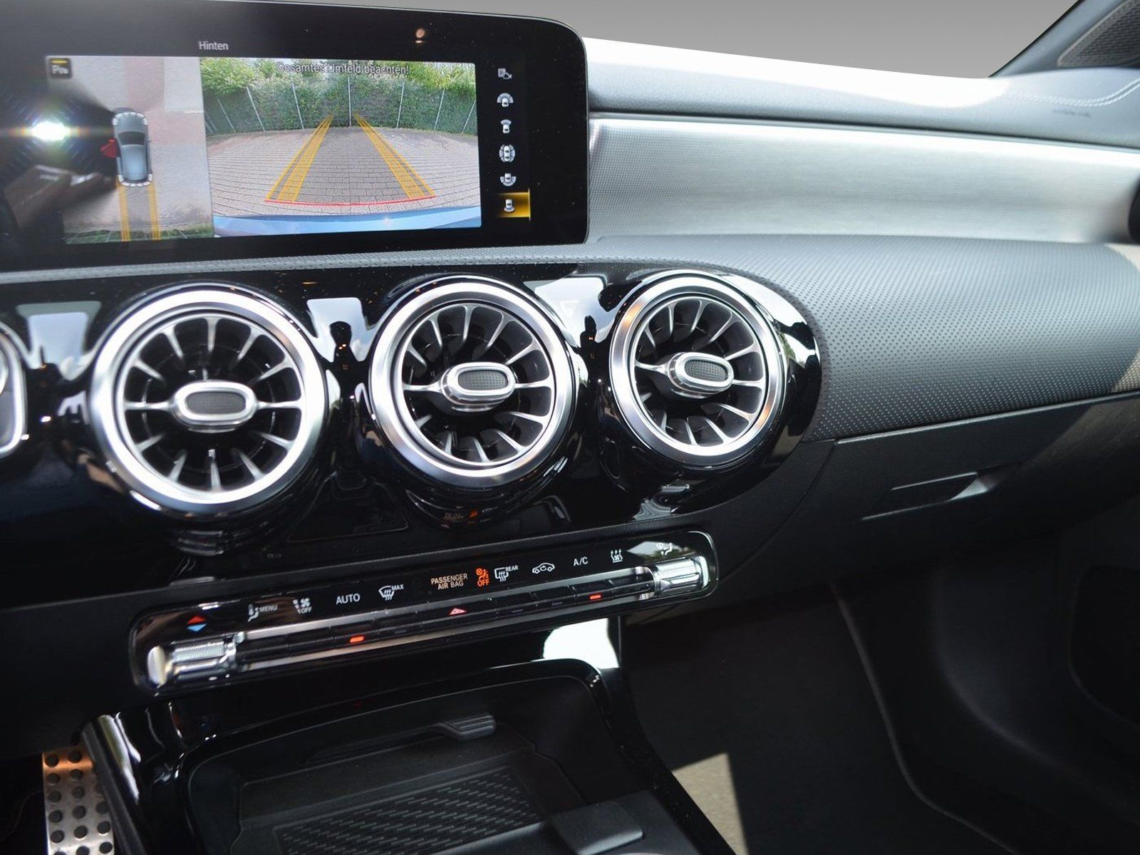 Mercedes-Benz e HYBR EDITION 2020 AMG - Samsaru's Car Outlet