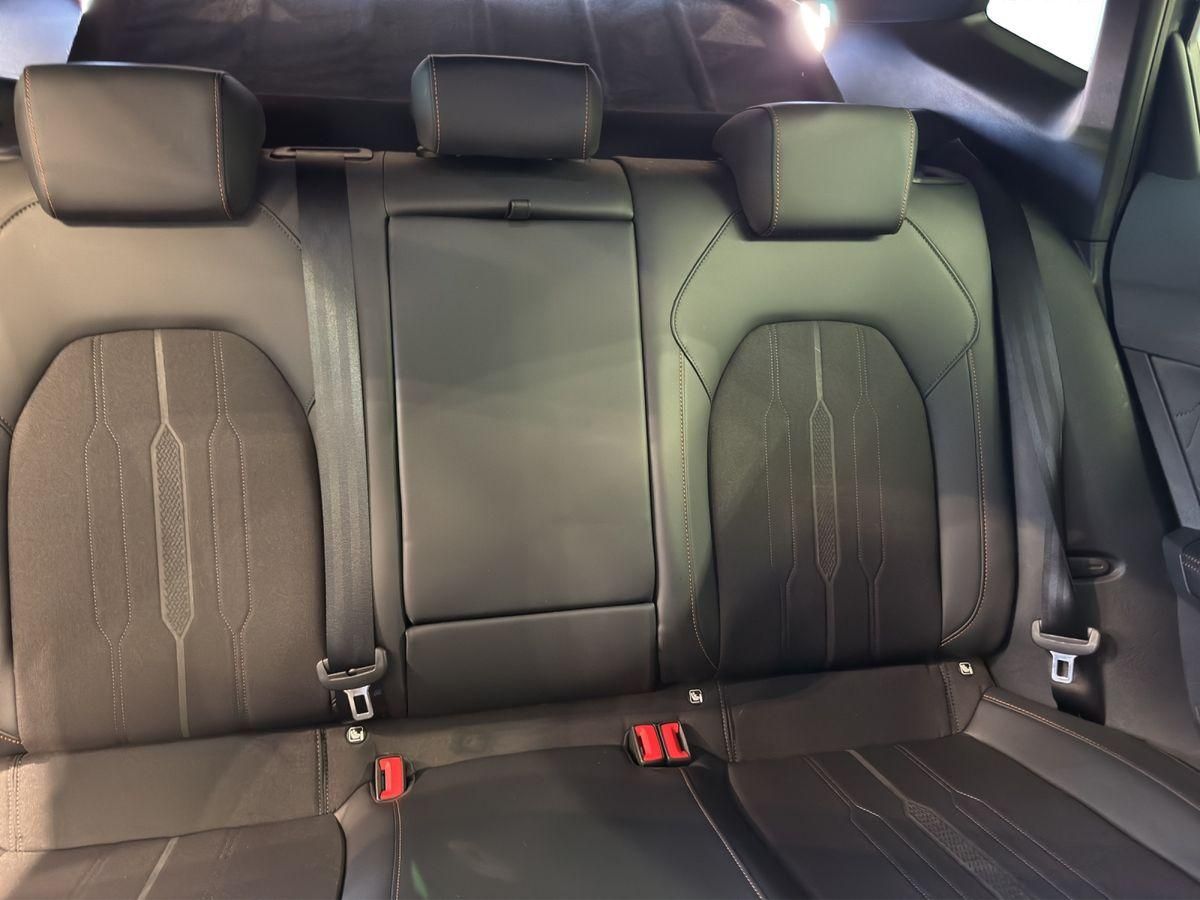 Cupra Formentor VZ 2.0 TSI 4Drive 310PS Navi AHK LED B