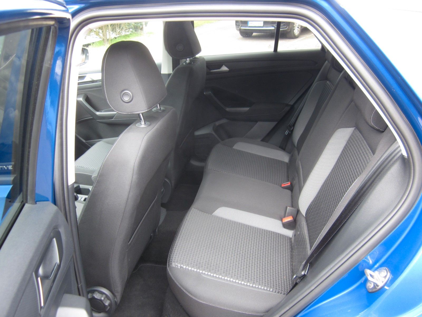 Volkswagen T-Roc Active - Samsaru's Car Outlet