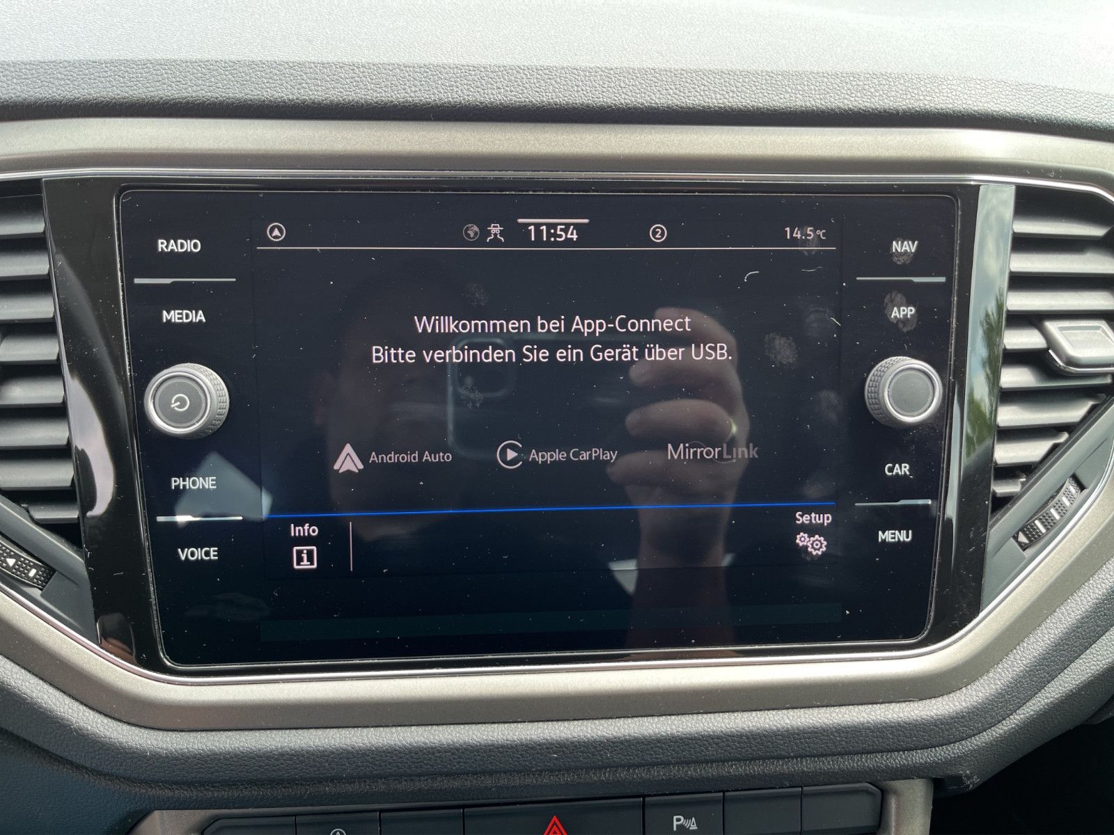 Volkswagen T-Roc Style 2.0 TDI - Samsaru's Car Outlet