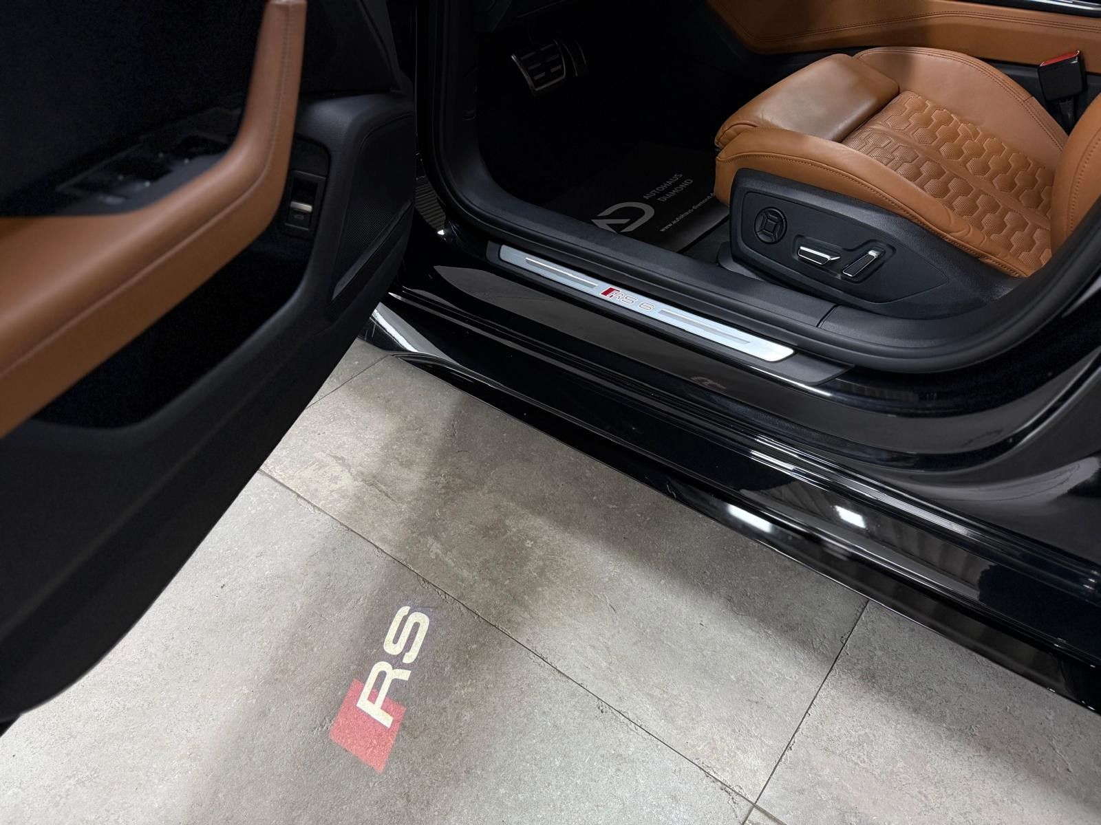 Audi Avant 4.0 TFSI quattro* KERAMIK *PANO *B&O*
