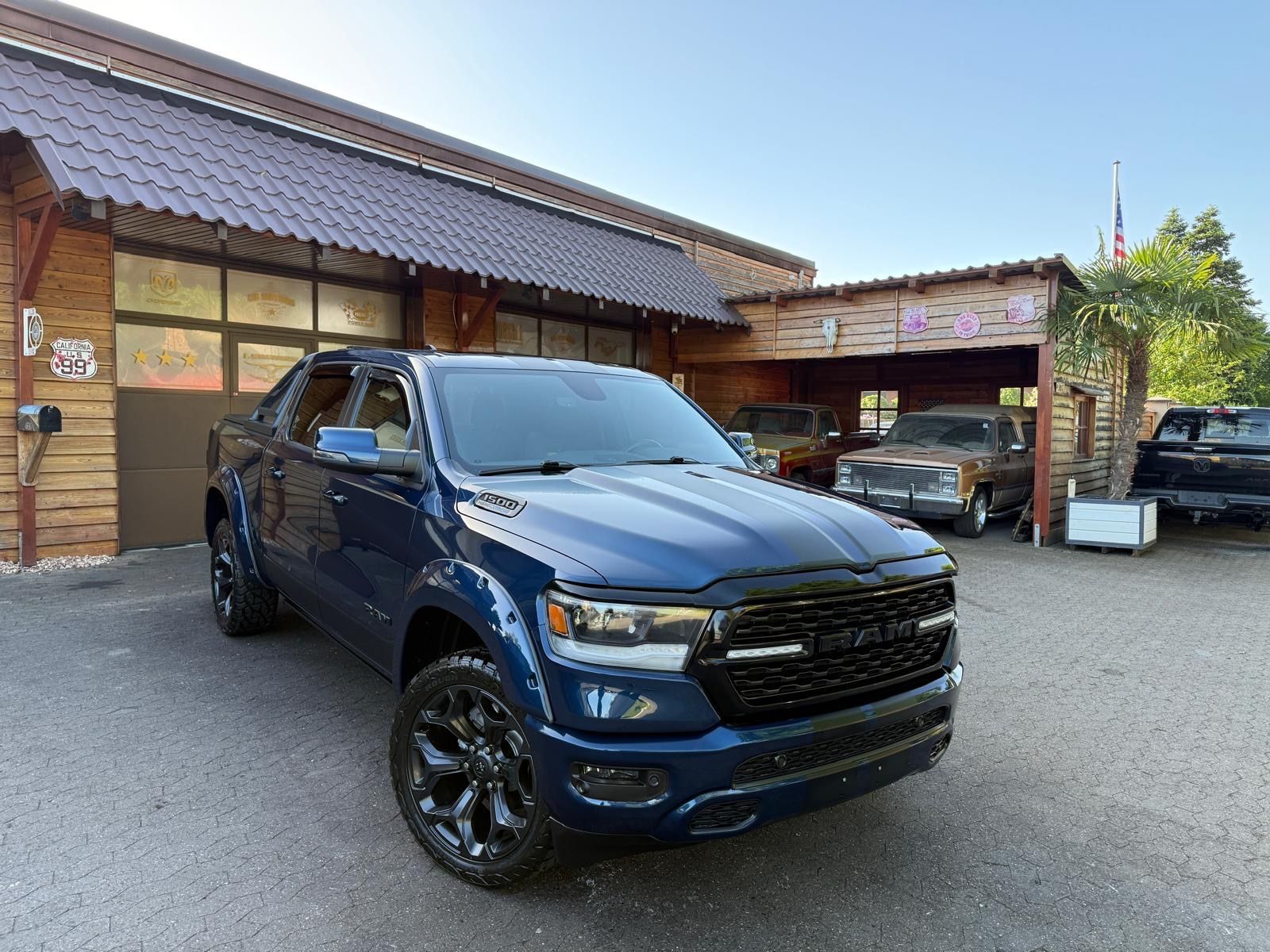 Dodge V8*4X4*PANO*12"RADIO*El.-TRITT*AHK*NAVI*GARANTIE