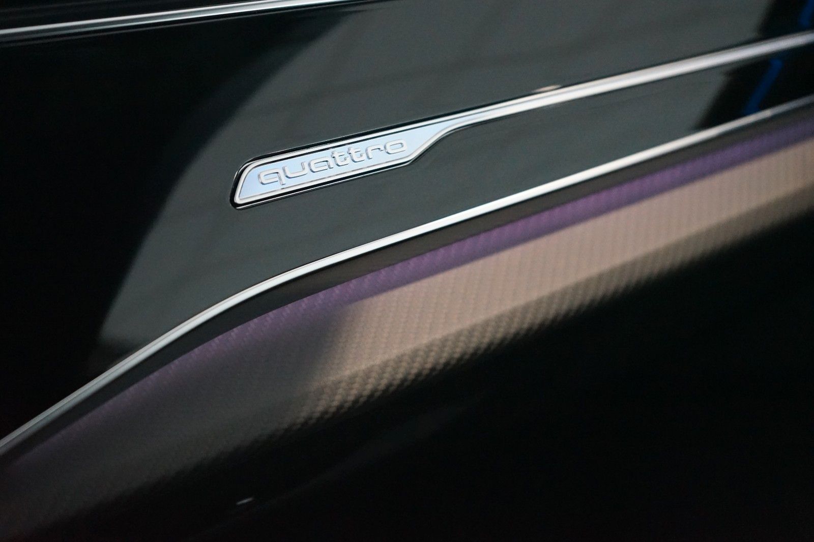 Audi RSQ8 performance | B&O Advanced | Carbon | 305