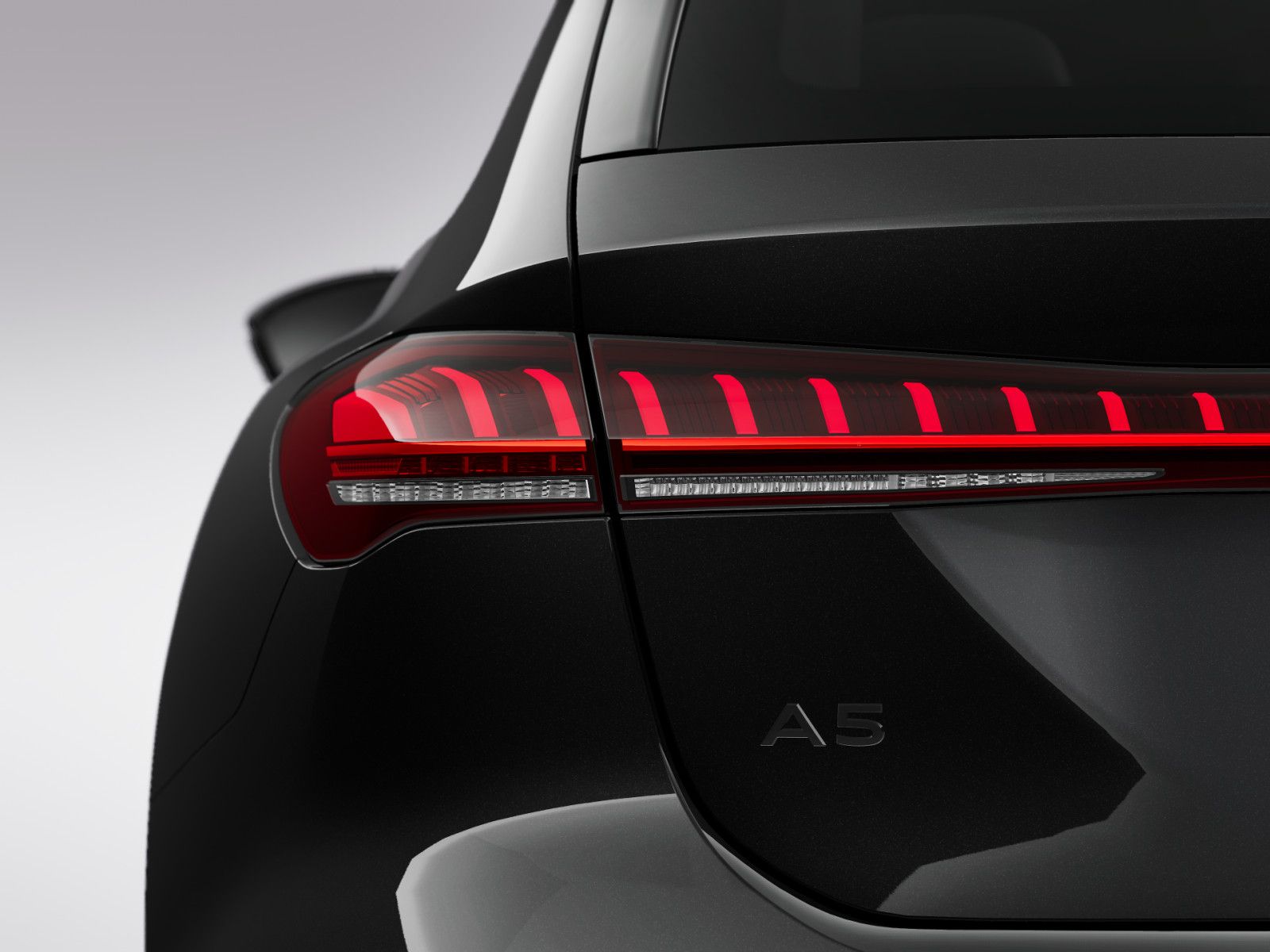 Audi A5 Avant 40 TFSI qu S line edition one S tro*B&O