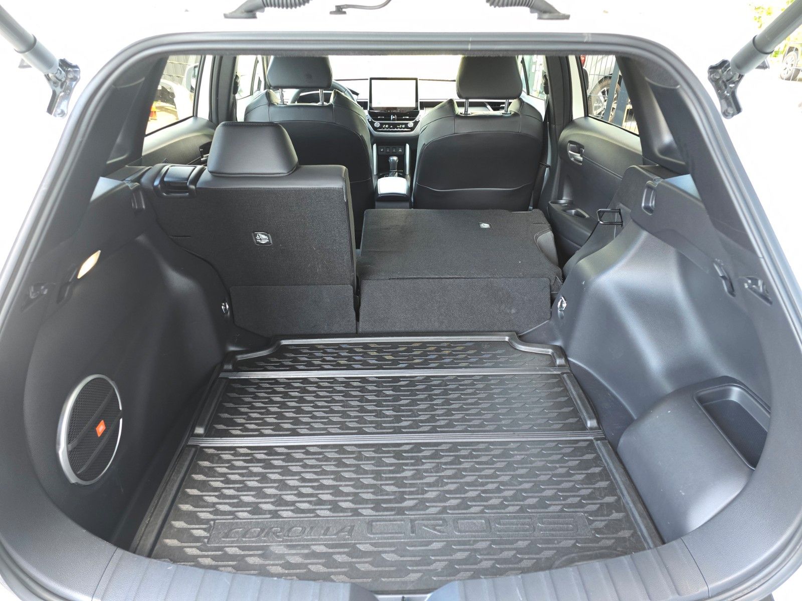 Toyota Corolla Cross 2.0 Hybrid Lounge