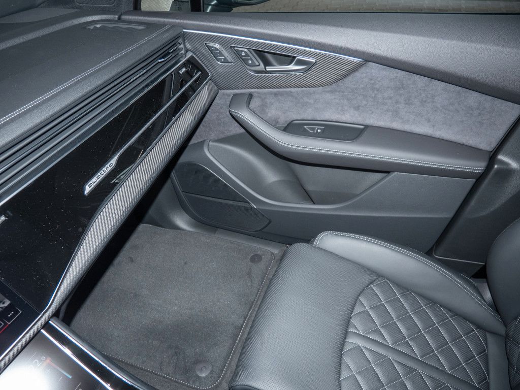 Audi Q7 SUV S line 55 TFSIe quattro AHK PANO B+O HUD