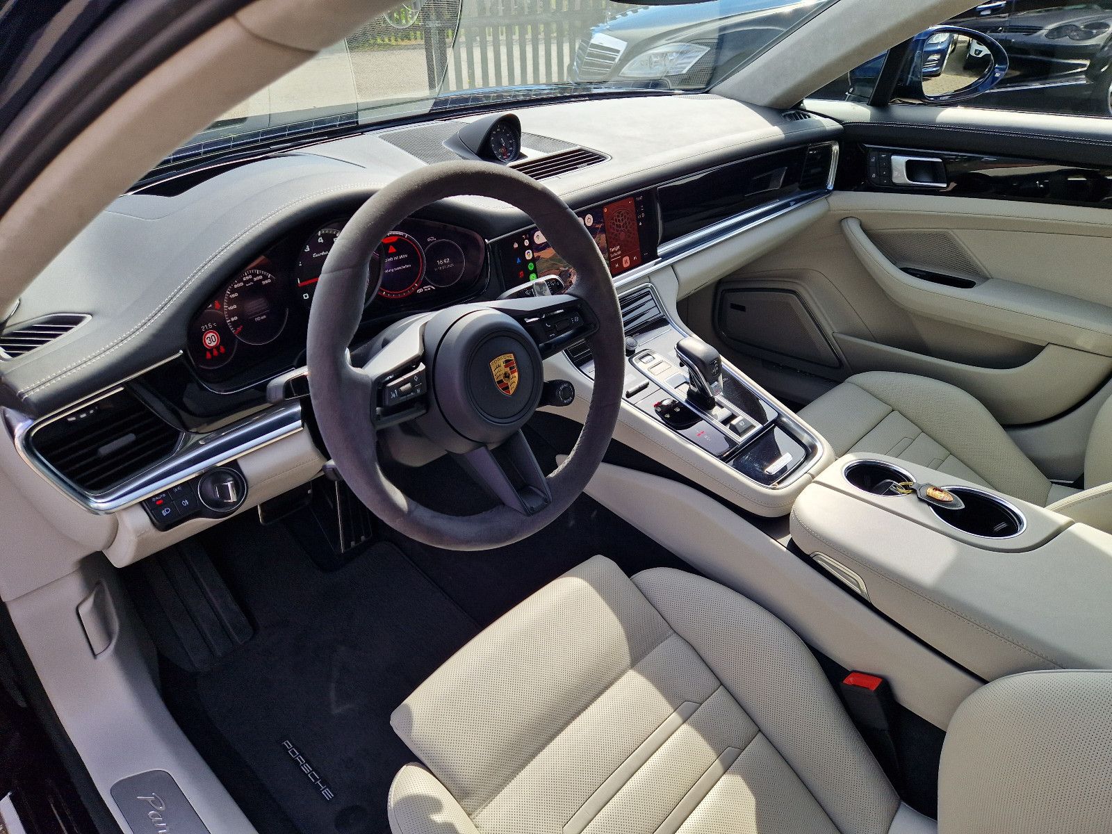 Porsche PANAMERA SPORT TURISMO TURBO S"INSP NEU"APPROVED