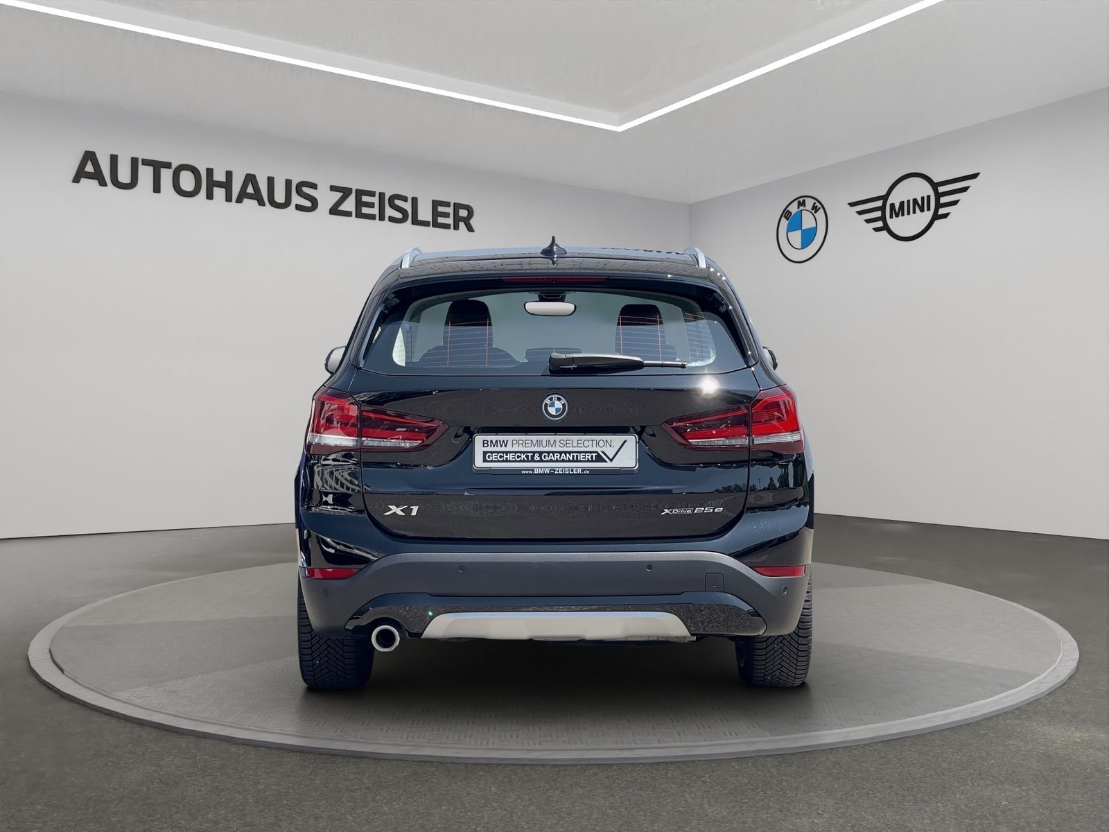 BMW X1 xDrive25e xLine - Samsaru's Car Outlet