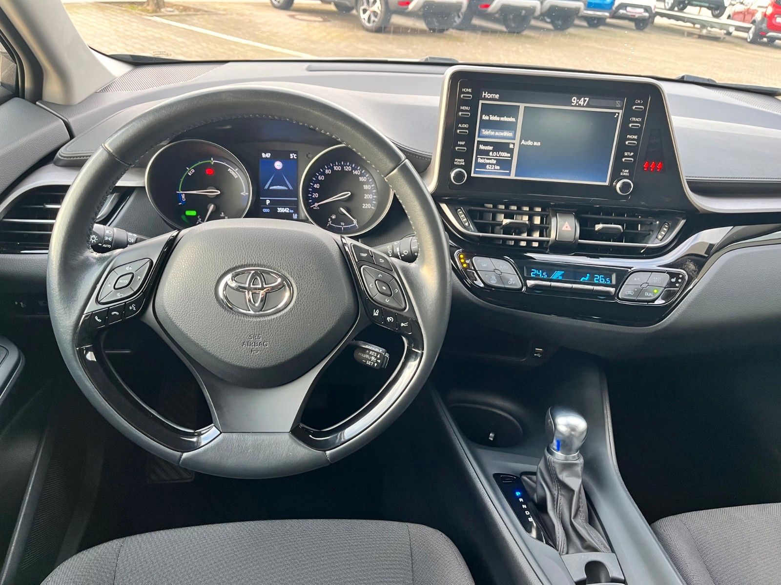 Toyota C-HR 1.8l VVT-i Hybrid - Samsaru's Car Outlet