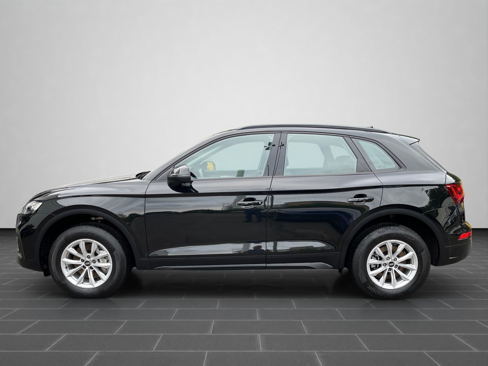 Audi Q5 40 TDI quattro - Samsaru's Car Outlet