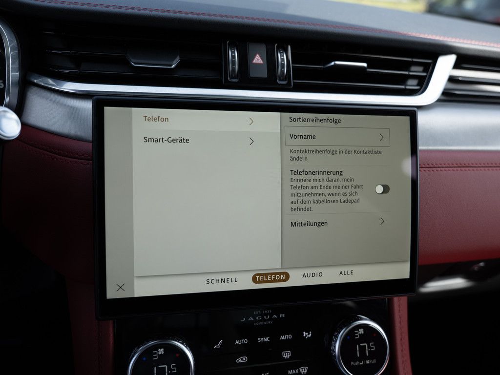 Jaguar F-Pace P400e AWD R-Dynamic S ACC HUD 360° PANO