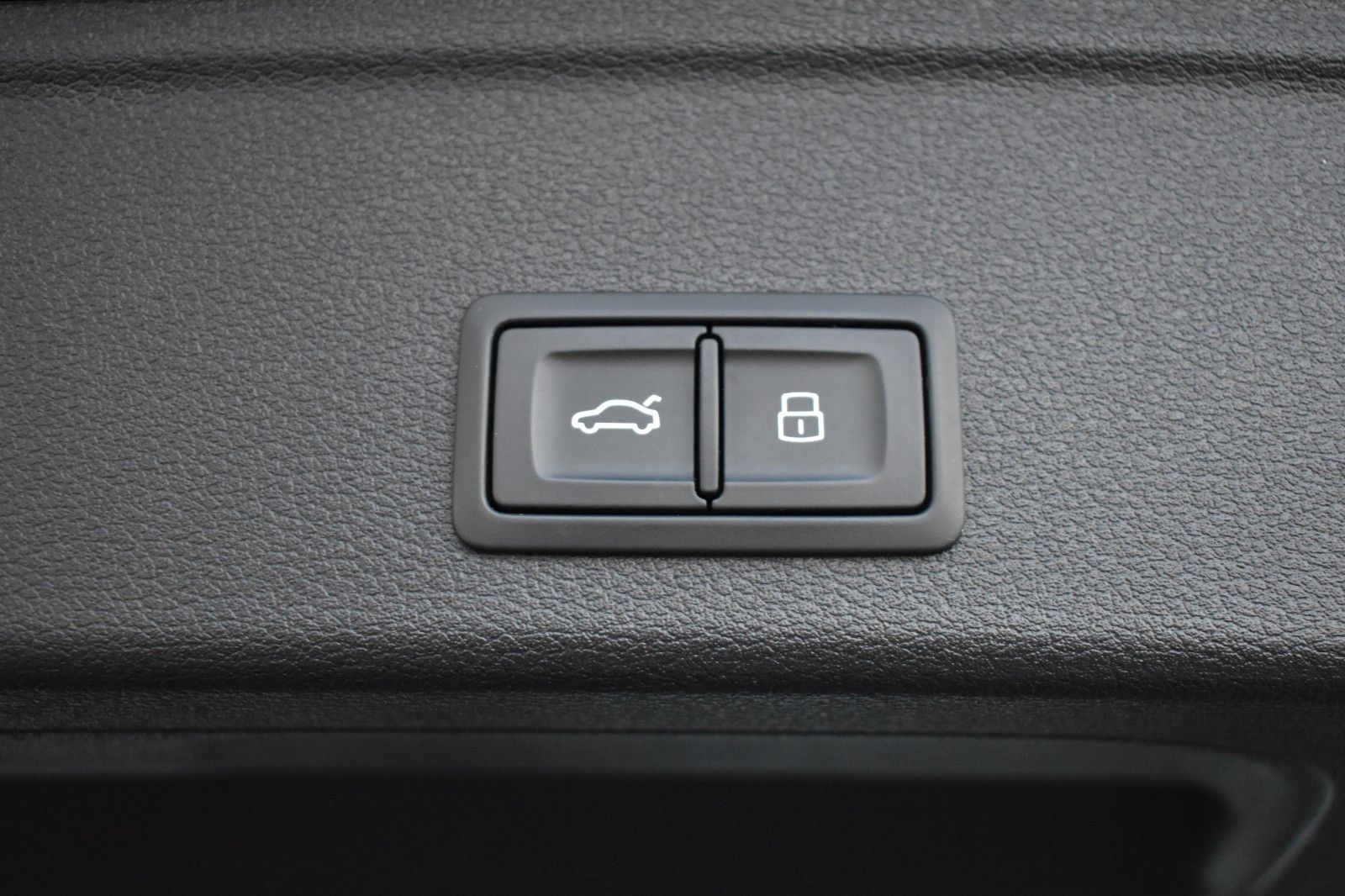 Audi A4 Allroad quattro 40 TDI*SPORT*LED*AHK*NAVI*SHZ