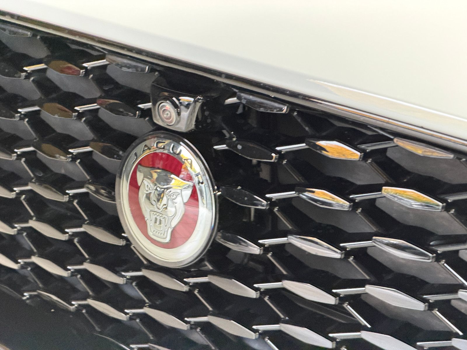 Jaguar E-Pace E-PACE S AWD/PANO/3d-KAMERA/LED/SHZ