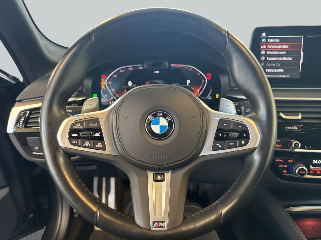 BMW 520d Touring Aut. Head-Up Laser Pano HiFi