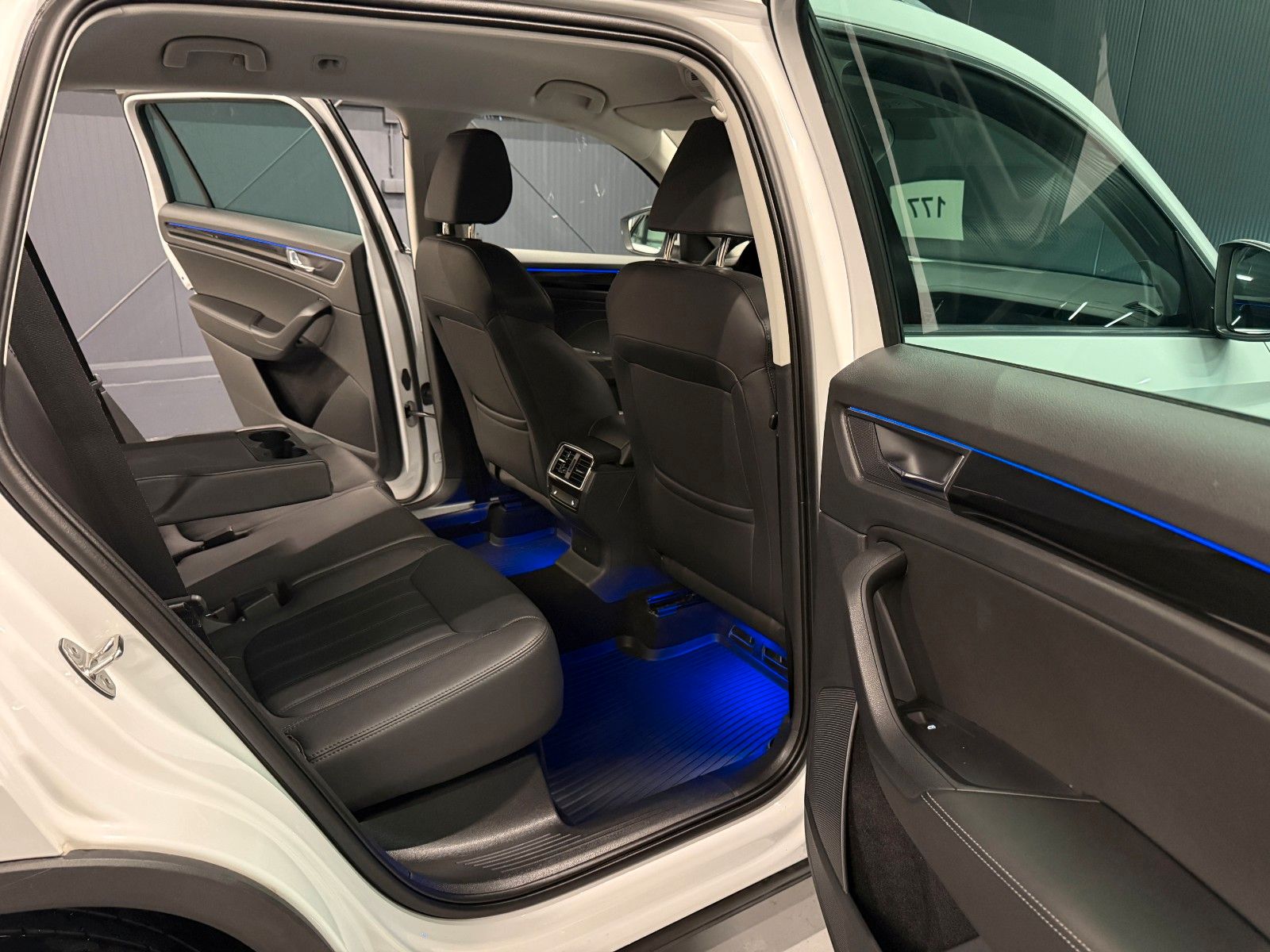Skoda Kodiaq L&K 4x4 *LEDER*MASSAGE*360*AHK*Standhzg*