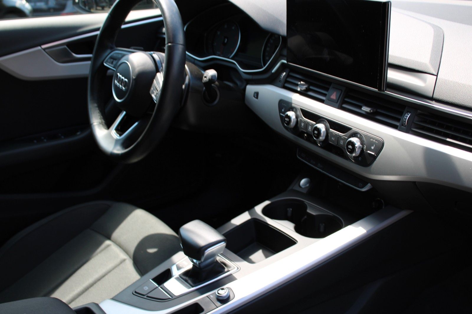 Audi A4 Avant 40 TDI - Samsaru's Car Outlet