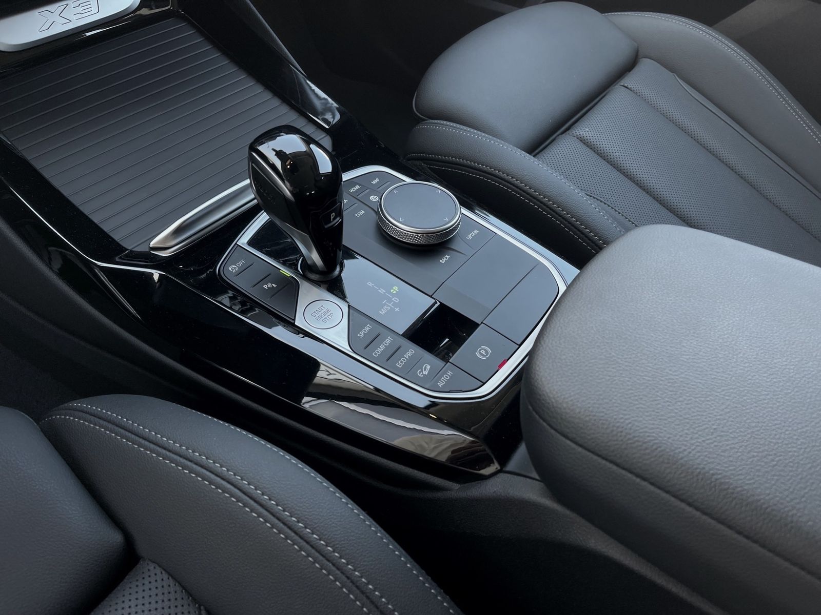 BMW X3 xDrive20i - Samsaru's Car Outlet