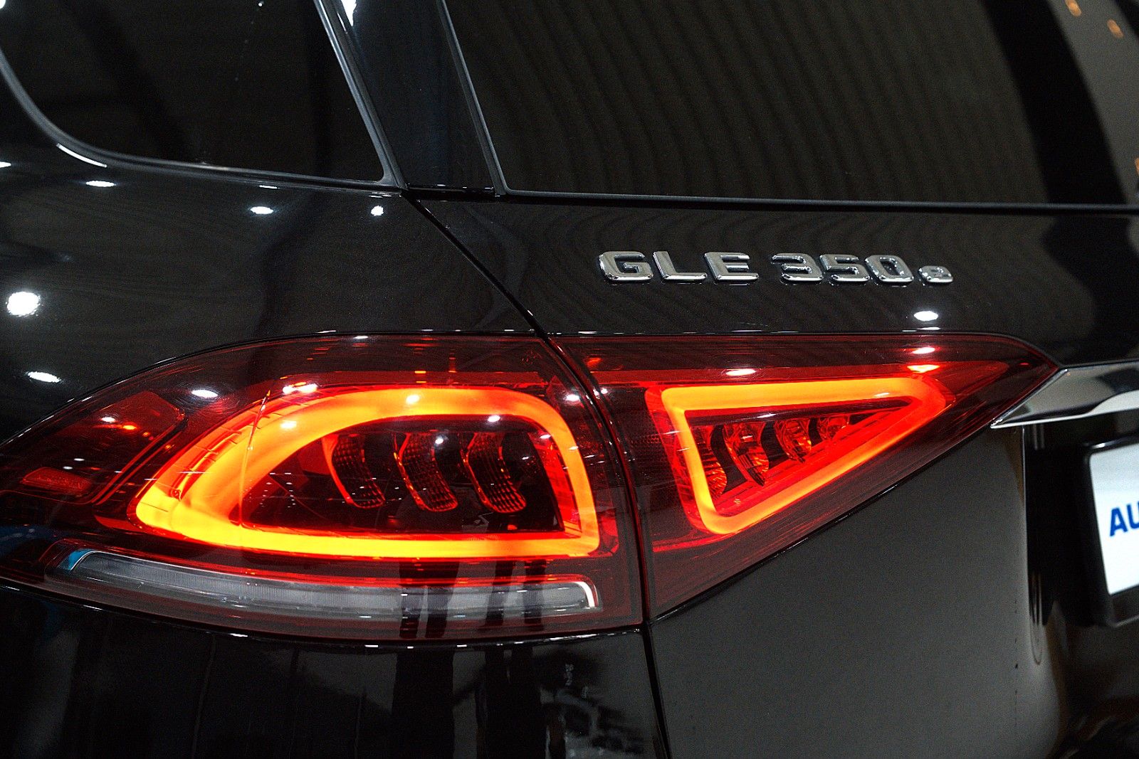 Mercedes-Benz GLE 350 e 4M*AMG-LINE*NIGHT*AIRMATIC*BURM.*22"LM