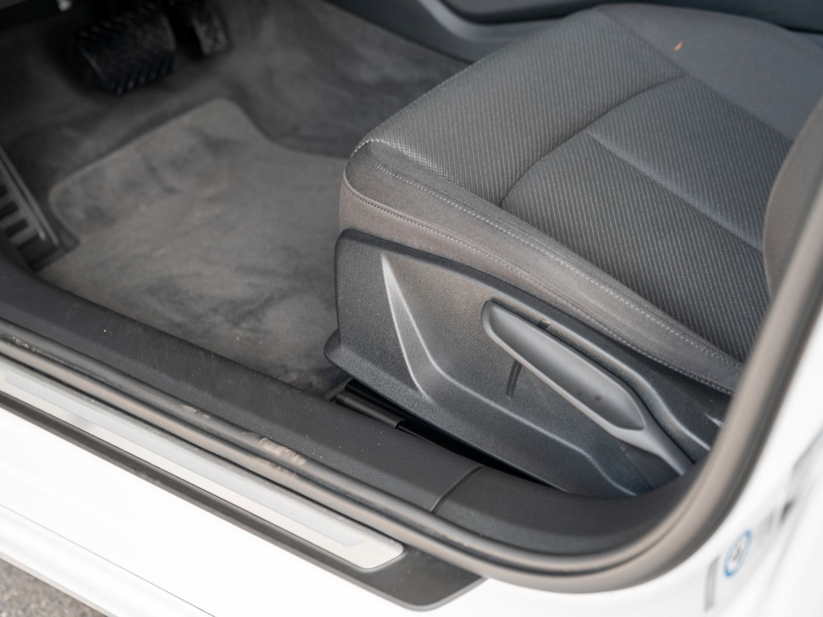 Audi A6 Limousine 40 TDI S tronic - Samsaru's Car Outlet
