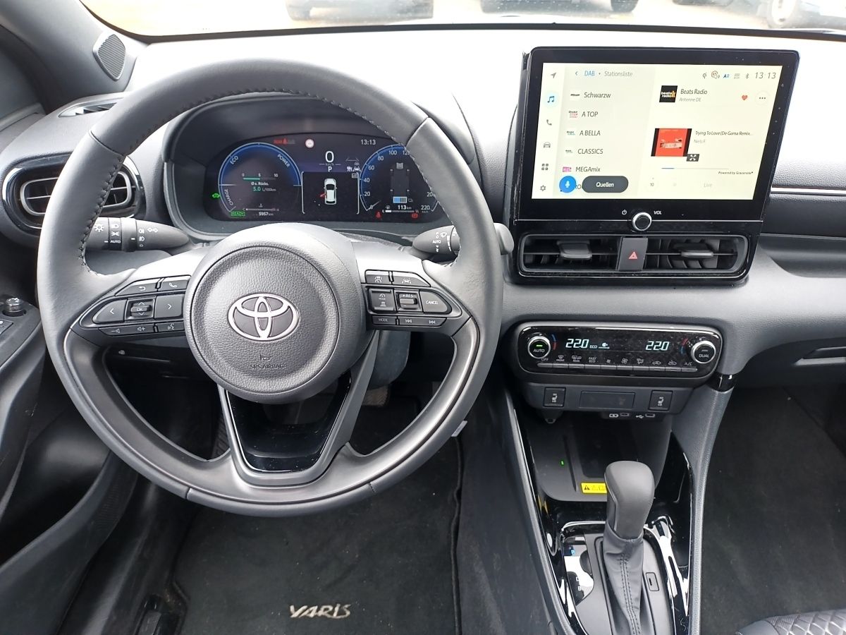 Toyota Yaris 1.5 Hybrid Style PLUS*CARPLAY+LED+PDC+NAVI