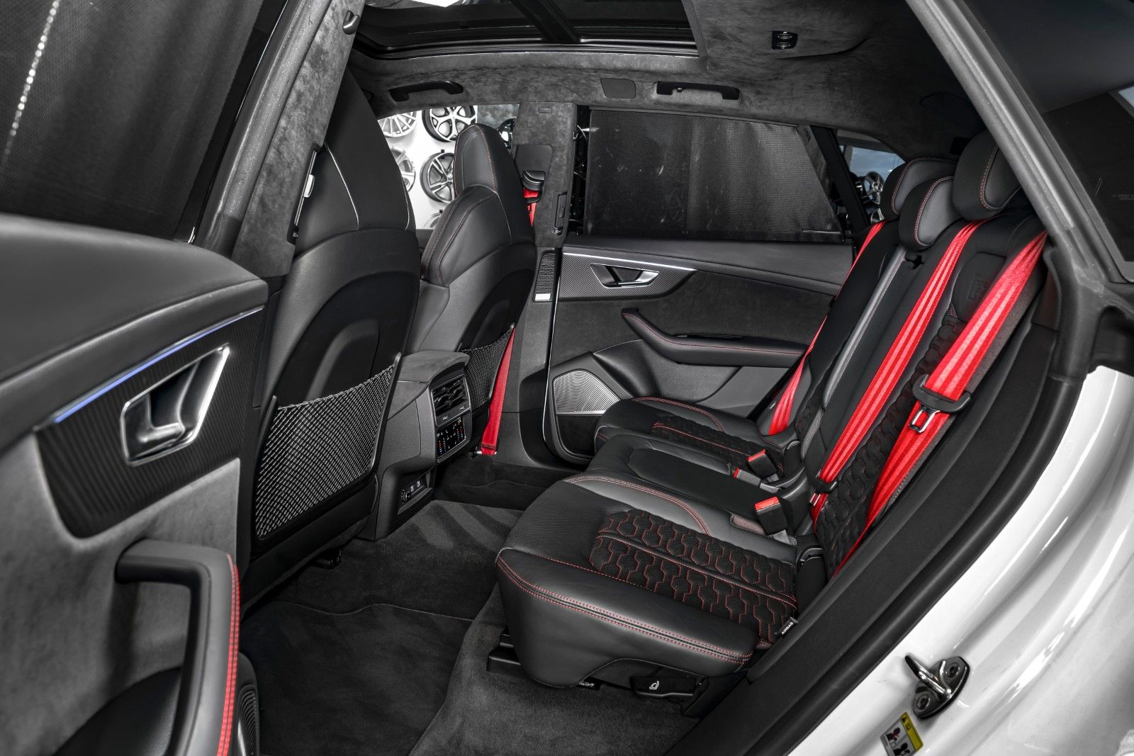 Audi RS Q8 CERAMIC/PPF/B&O/MATRIX/AUXILIARY/NIGHTVISI