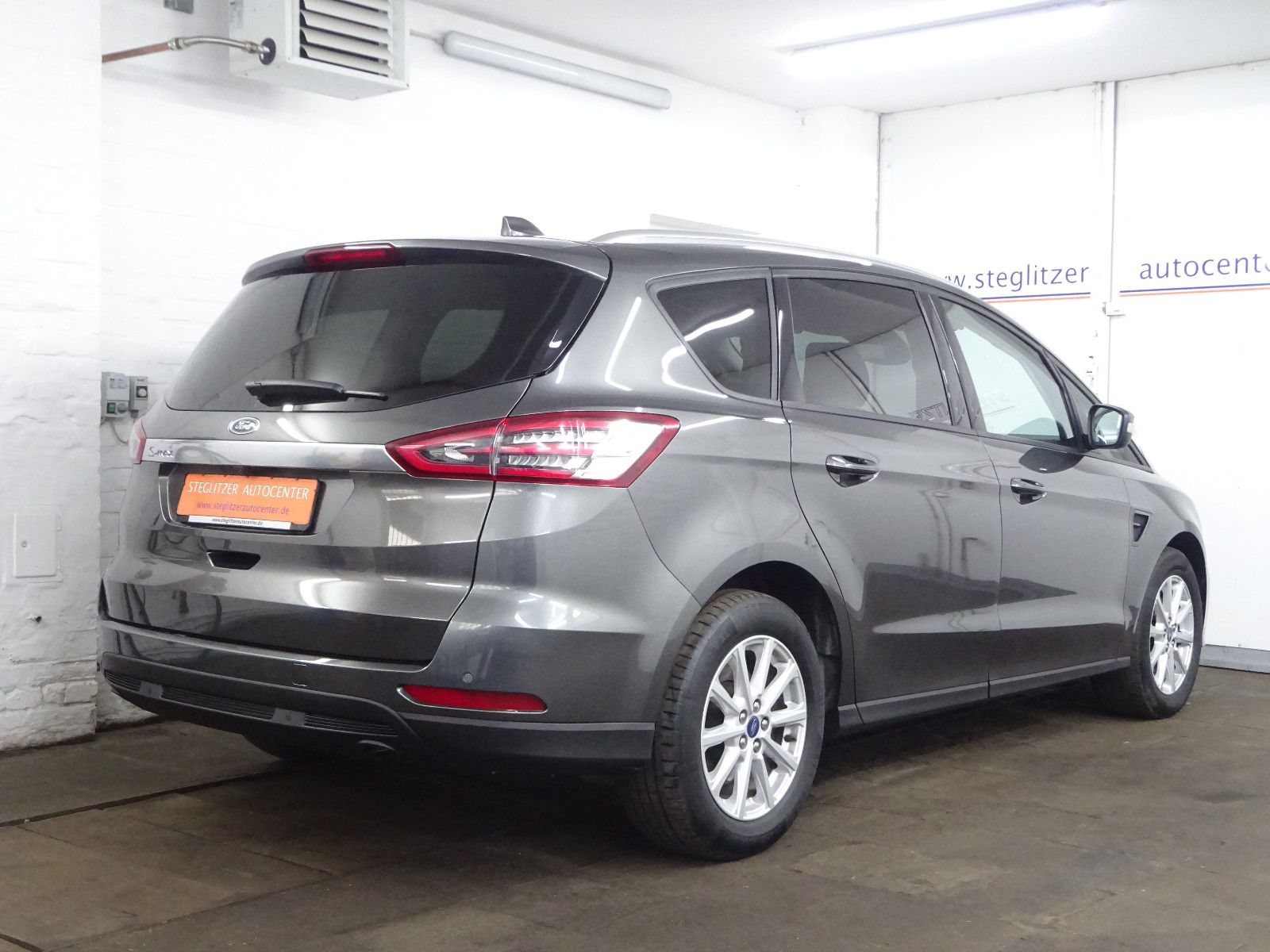 Ford S-Max 2.0 Aut./ACC/LED/Kamera/Winter/PDC/Nav/SHZ