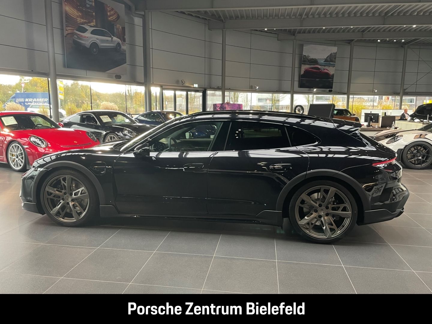 Porsche Taycan Turbo HA-Lenkung InnoDrive Sitzbelüftung
