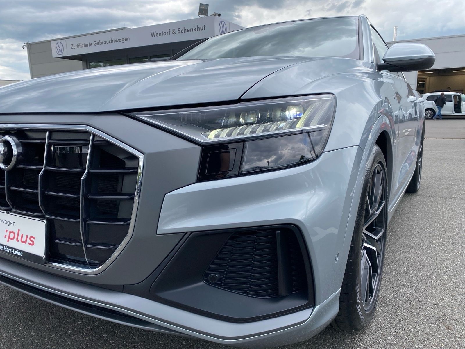 Audi Q8 50 TDI S line quattro Tiptronic HD-Matrix Pan