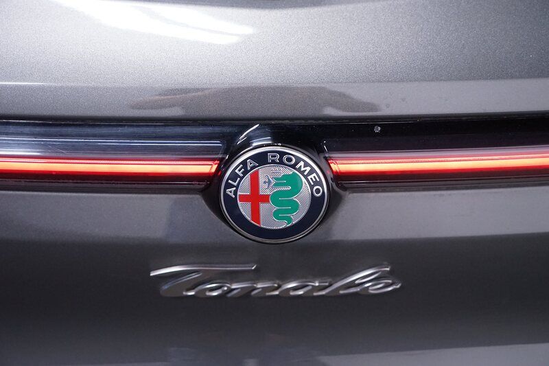 Alfa Romeo Tonale 1.5 VGT Hybrid Ti Aut.*Matrix*Kamera*Keyl