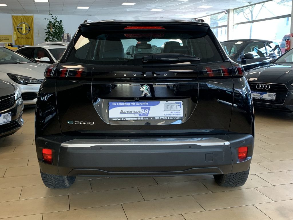Peugeot 2008 (e-) Allure - Samsaru's Car Outlet