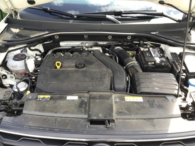 Volkswagen T-Roc Sport DSG - Samsaru's Car Outlet