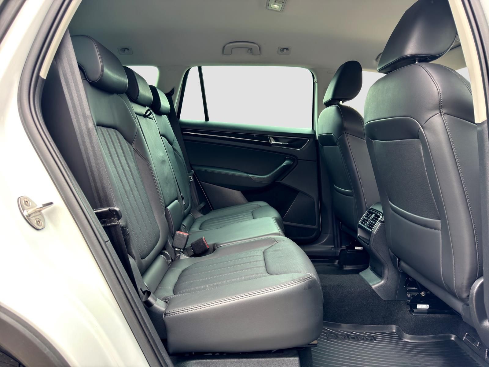 Skoda Kodiaq L&K 4x4*AHK*KESSY*APP-CAR*ACC*MATRIX*VIRT