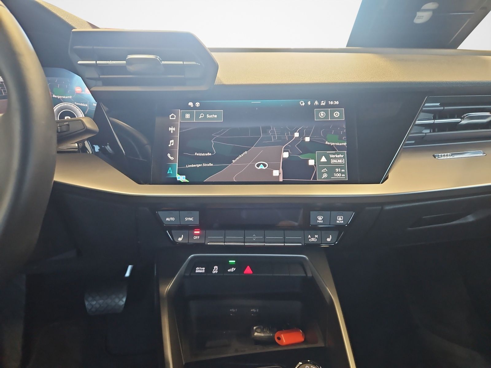 Audi A3 Sportback 40 TFSI e S tronic Advanced - Samsaru's Car Outlet