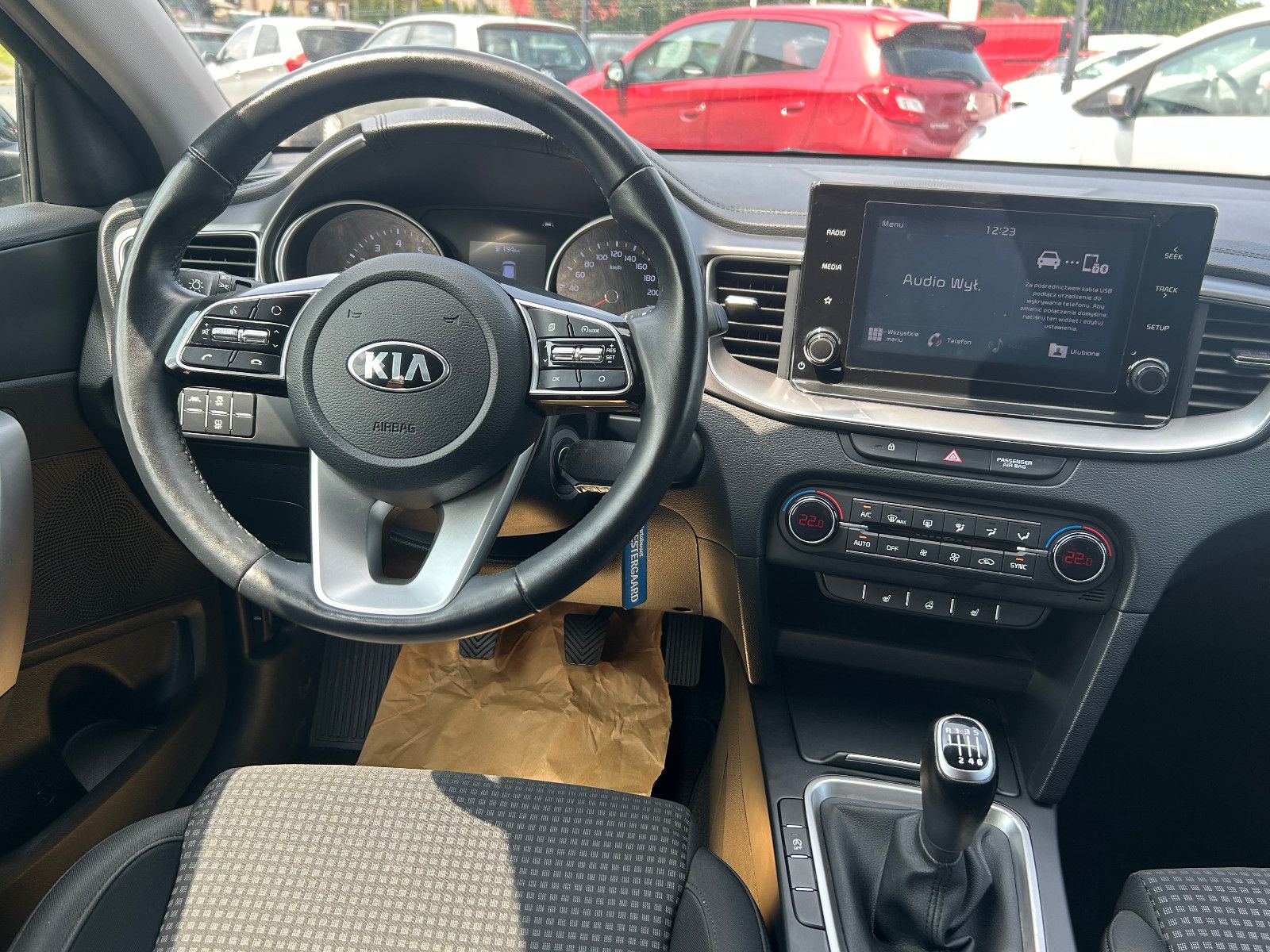 Kia Ceed - Samsaru's Car Outlet