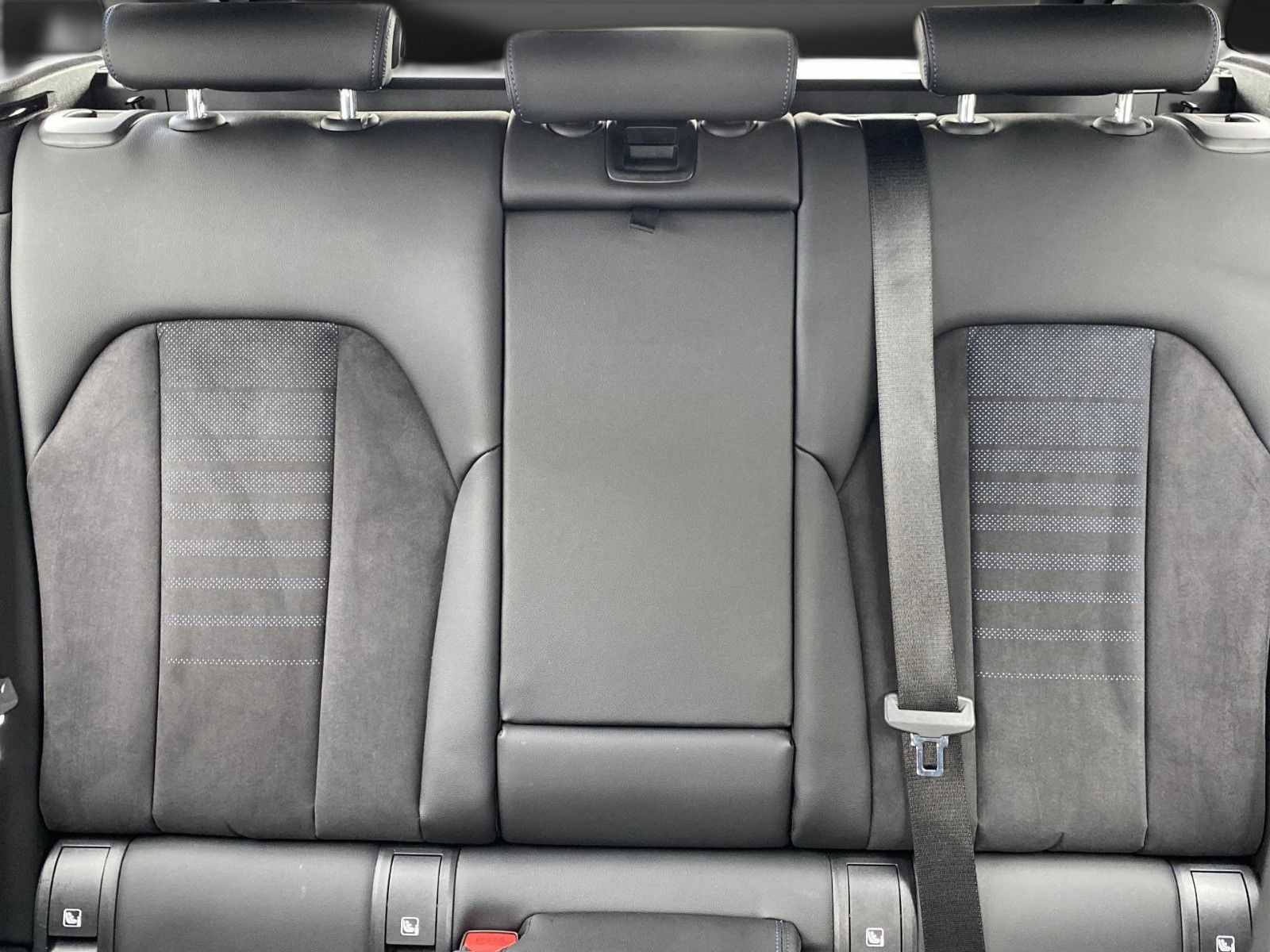 BMW 320 d xD M Sport - Samsaru's Car Outlet