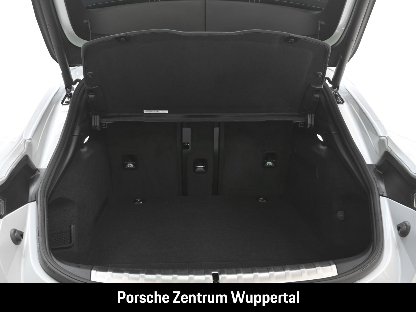 Porsche Taycan GTS Sport Turismo Burmester Sport Chrono