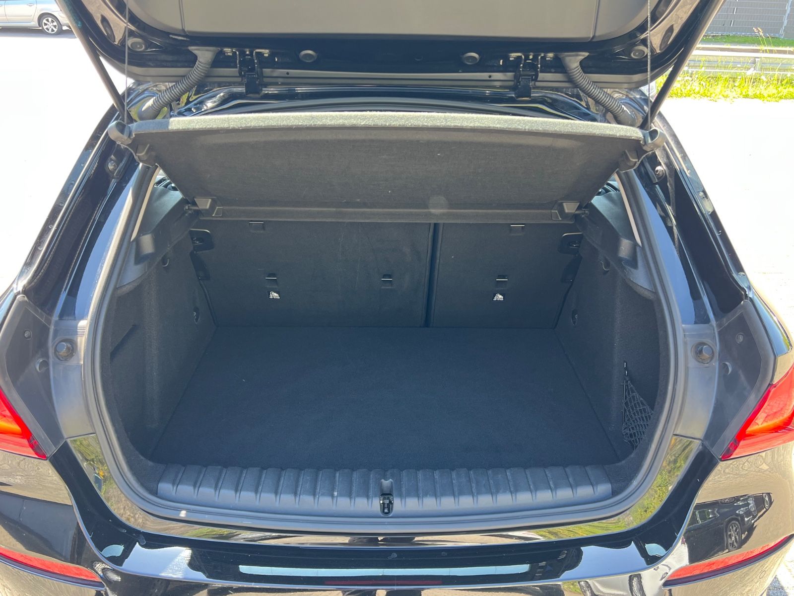 BMW 118 i Advantage Aut. - Samsaru's Car Outlet