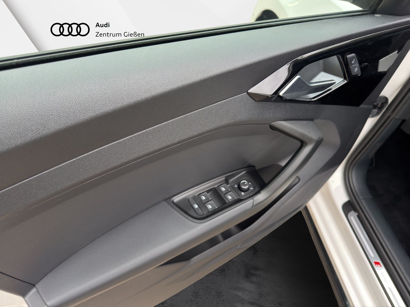 Audi A1 Sportback 25 TFSI S-tronic advanced S line bl