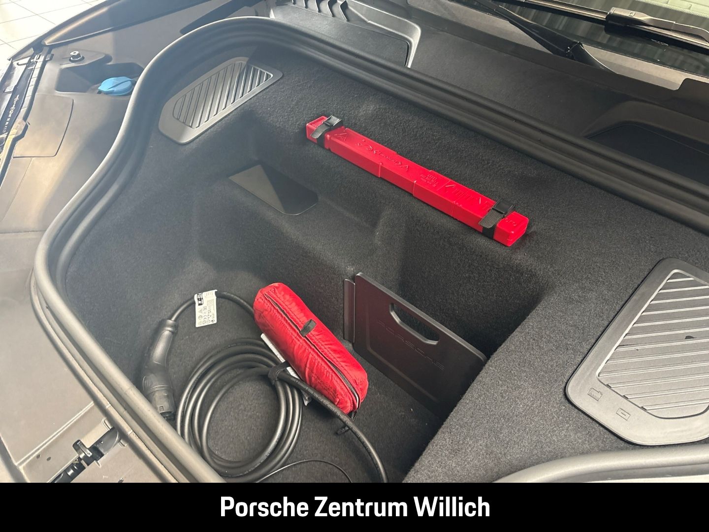 Porsche Macan 4 Surround-View InnoDrive LED-Matrix BOSE